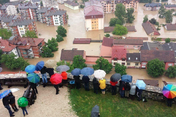 Inundaciones En Bosnia Croacia Y Serbia Destruye Cuatro Iglesias