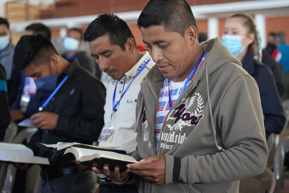 Iglesia Adventista de Guatemala lanza primera escuela nacional de colportaje - Iglesia Adventista del Séptimo Día - División Interamericana Iglesia Adventista de Guatemala lanza primera escuela nacional de colportaje - Iglesia Adventista del Séptimo Día - División Interamericana