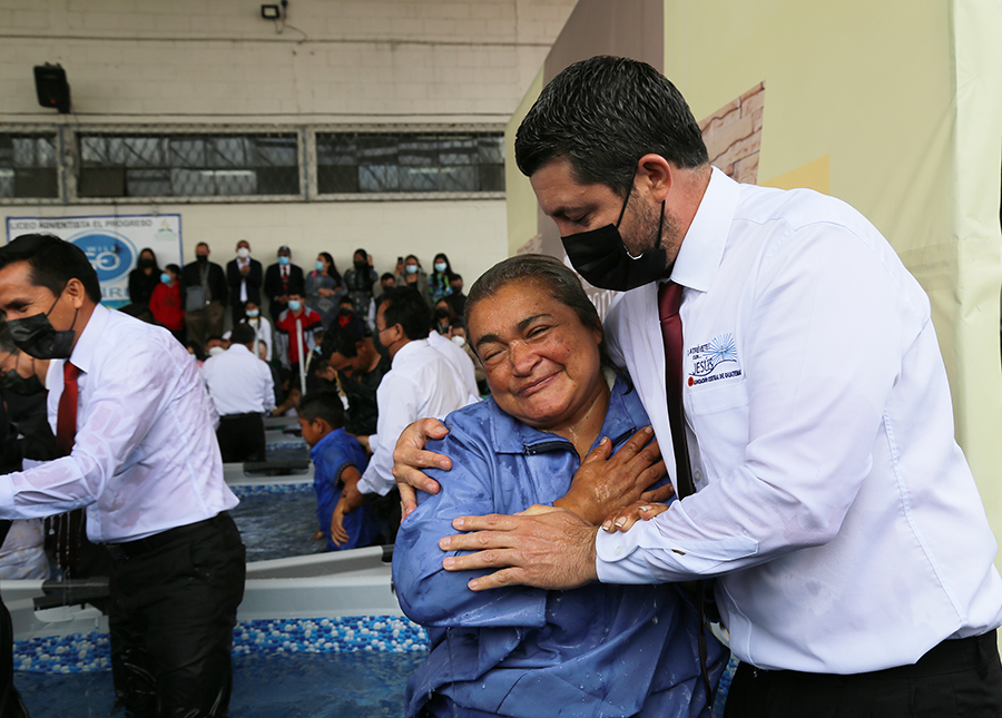 Más de 21 mil personas se unen a la Iglesia Adventista después de campaña  de evangelización en América Central y República Dominicana - Iglesia  Adventista del Séptimo Día - División Interamericana