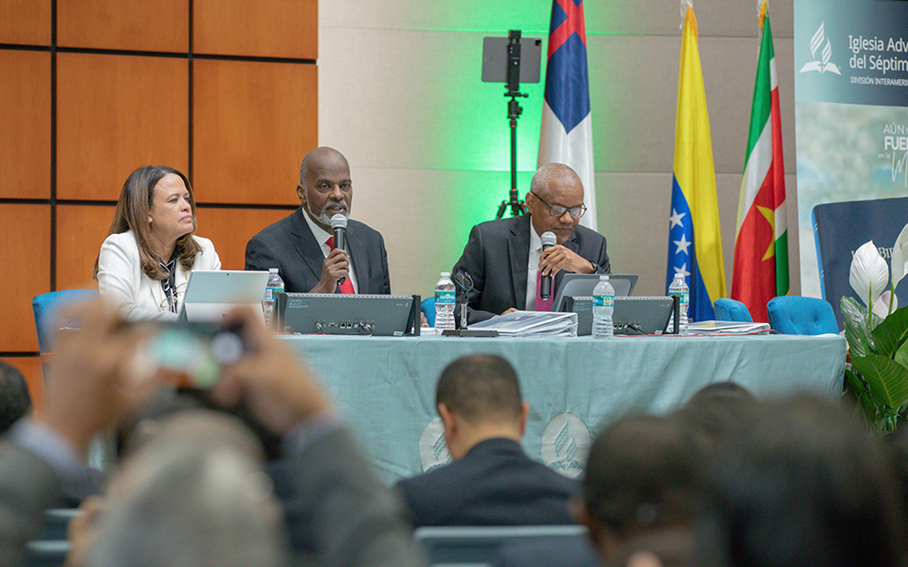 Top Church Leaders Commit to Being 'Stronger and Stronger in the Mission' -  Seventh-day Adventist Church - Inter-American Division